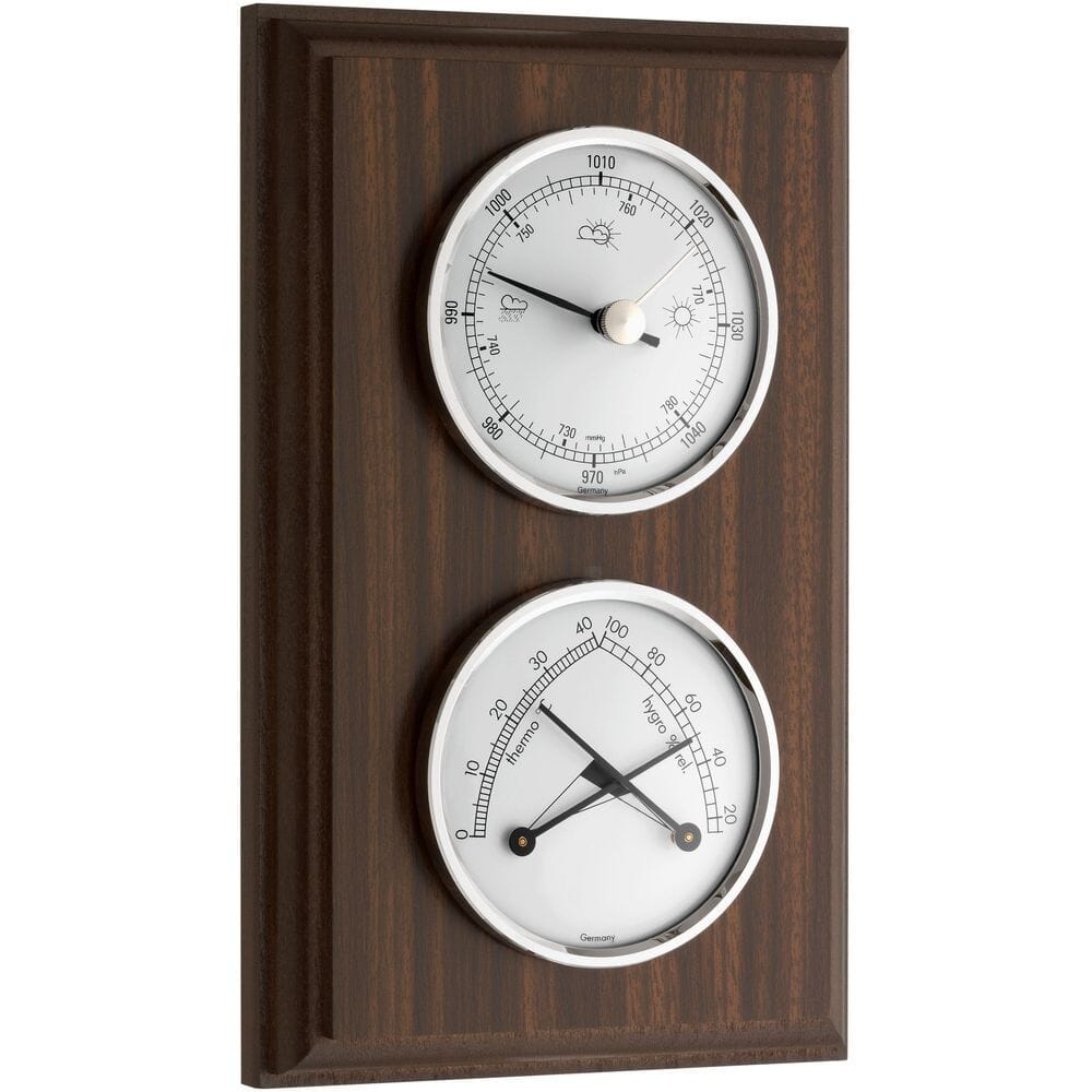 Walnut Barometer 19.5cm
