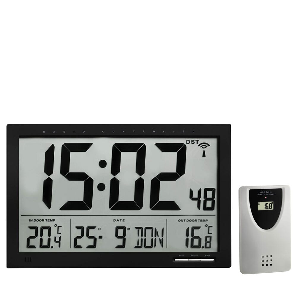 radio controlled outdoor wall clock